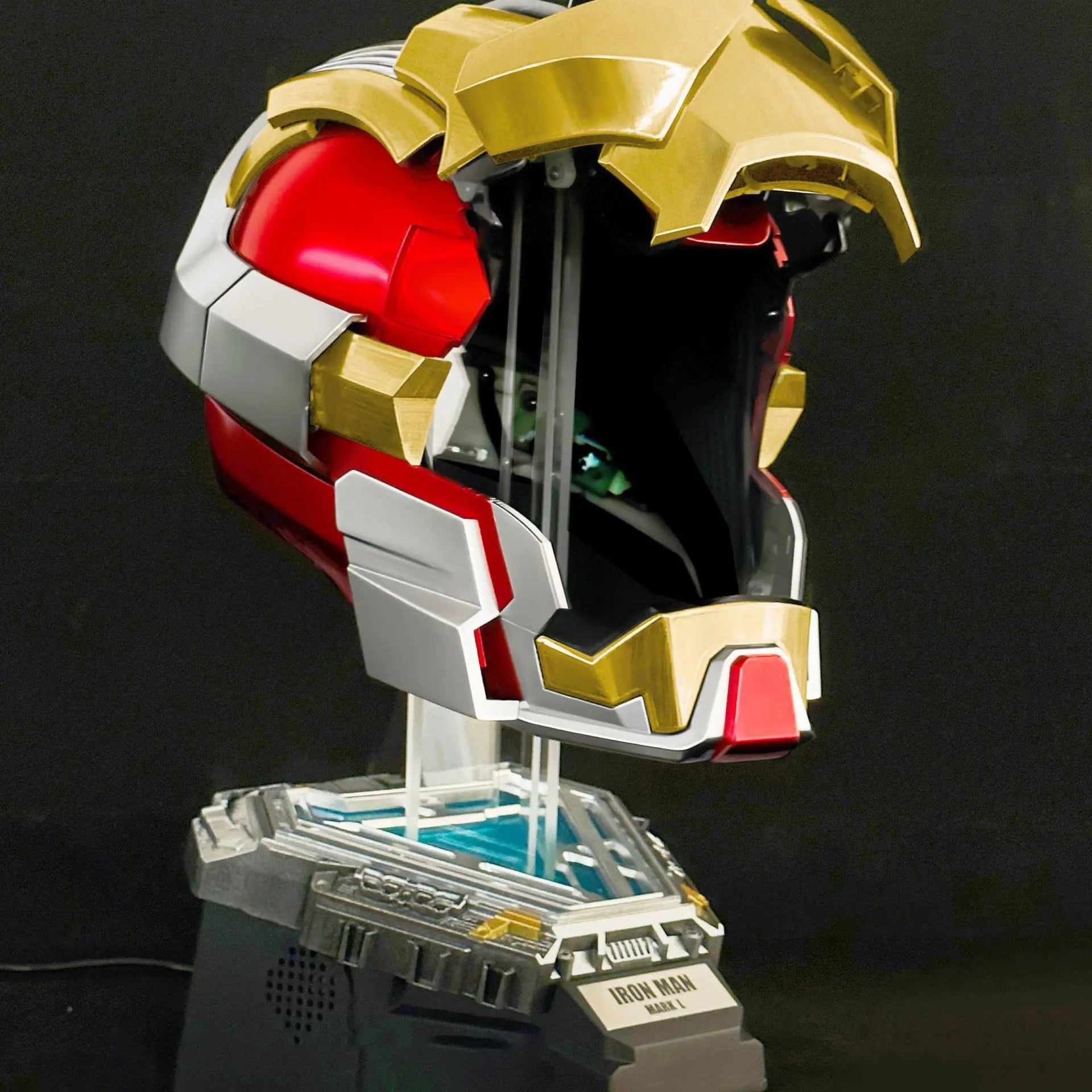 Quickly Delivery - Automatically Deployed and Voice-controlled, Equipped with AI Voice, Wearable for Role-playing Purposes
