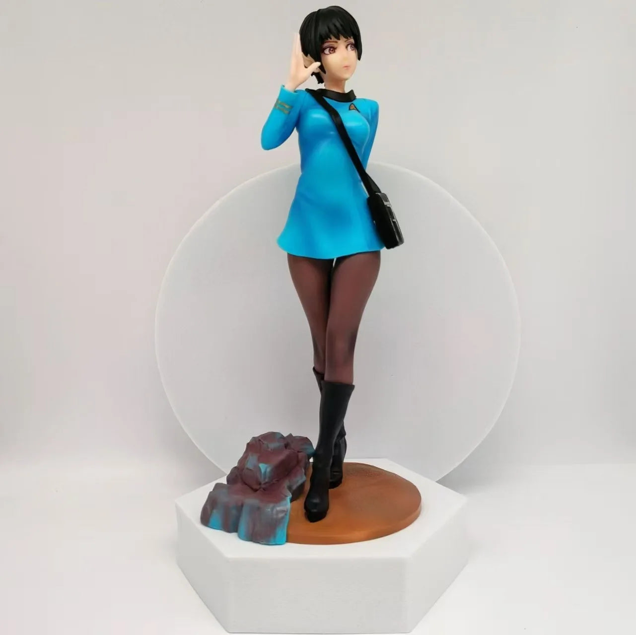 Star Trek Anime Commander Vulcan Reply Figure Communications Officer Uhula Medical Officer Vulcan Starcraft Standing Model Doll
