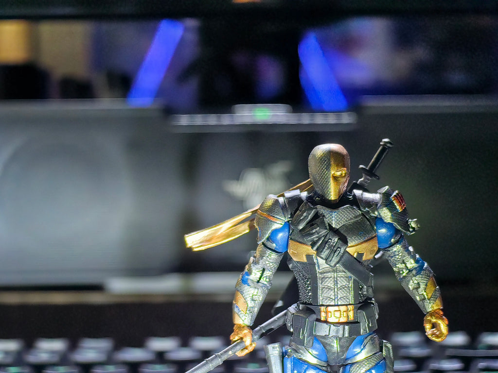 Batman Figure F5 Roundd Culture Batman Series Model Doll Arkham Knight Deathstroke Red Hood Desktop Model Toy Doll Festival Gift