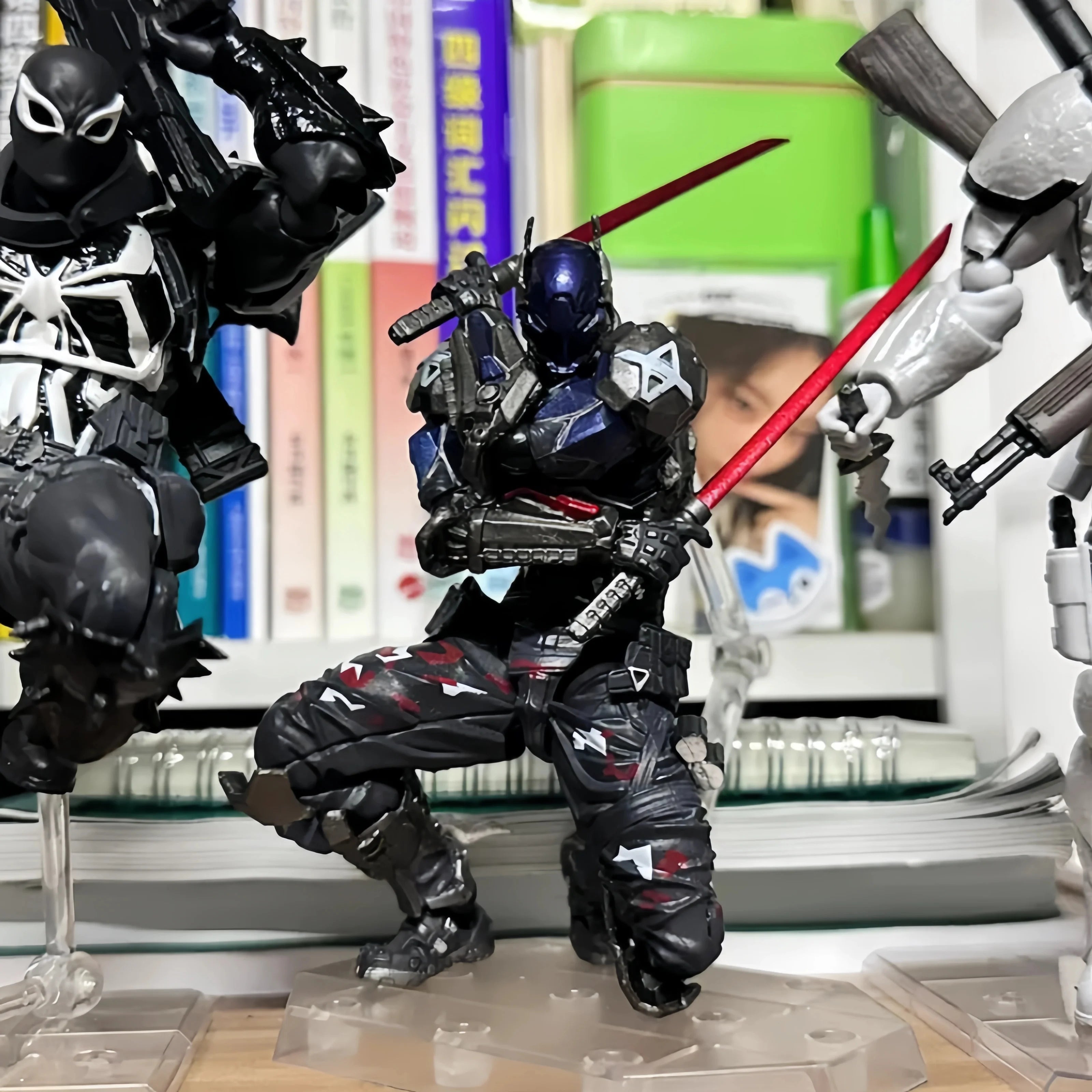 Yamaguchi Arkham Knight Red Hood Robin Jason Todd Figuarts Game Action Figure Model Toy Batman Collection Birthday Gifts