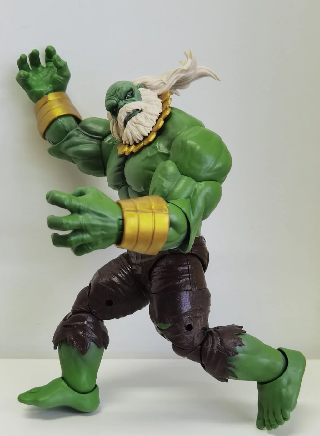 Hulk Figure Bruce Banner Action Figuras Movie The Avengers Maestro Figurine Model Ornament 20cm GK Statue Toys Gift for Kids