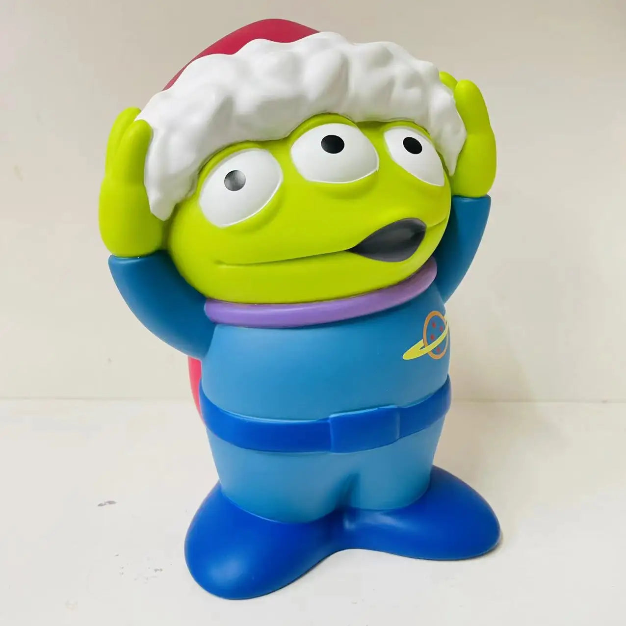 Disneys Cartoon Toy Story Alien Hamburger Statue Creative Three Eyes Alien Action Figure Fashion Brand Pvc Collection Model Gift