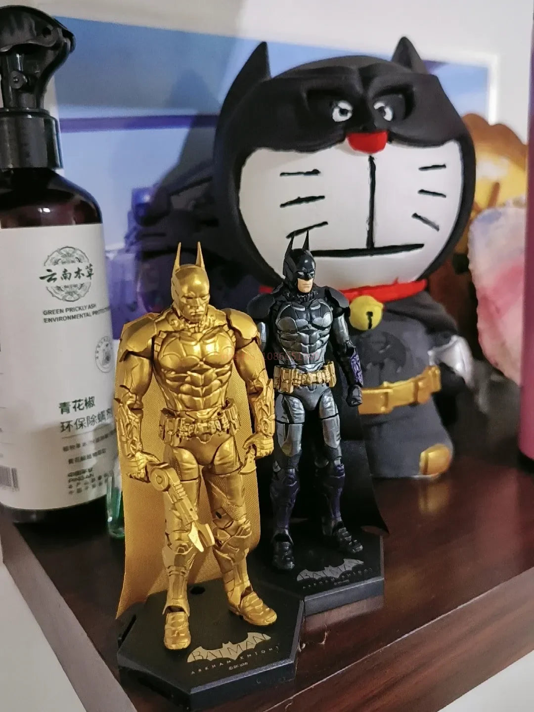 F5 ROUNDD CULTURE Batman: Arkham Knight Deathstroke Red Hood Anime Figure Blind Box Assemble Movable Model Toys Collection Gifts