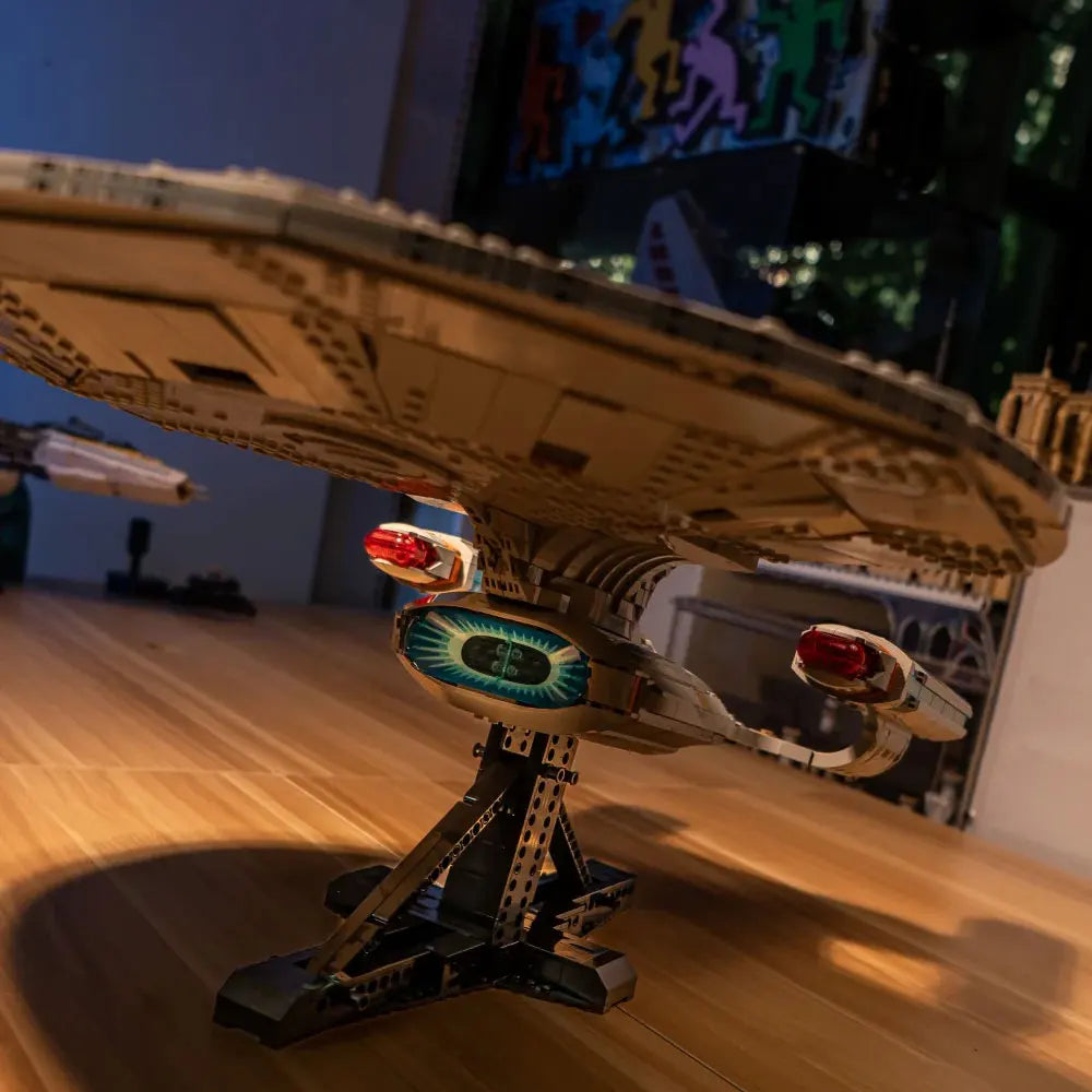 3600PCS Star Trek USS Enterprise NCC-1701-D Spaceship Building Blocks With 9 Figures Assemble Bricks Toy Gift For Adult Fan