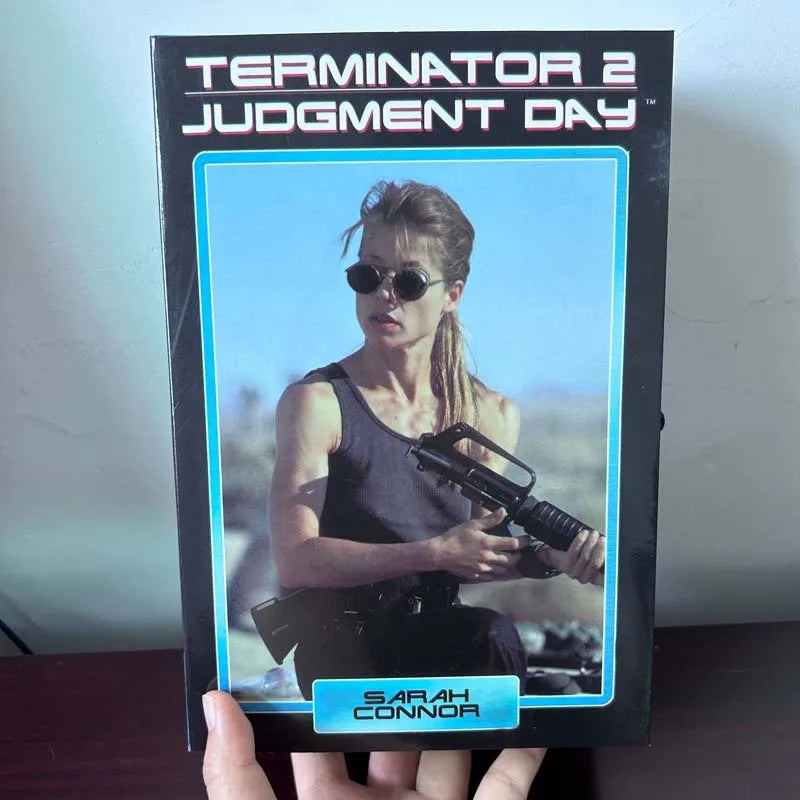 NECA Figure Terminator 2 Judgment Day T800 Sarah Connor T-800 Arnold Schwarzenegger Commando Action Figure Model Collectible Toy