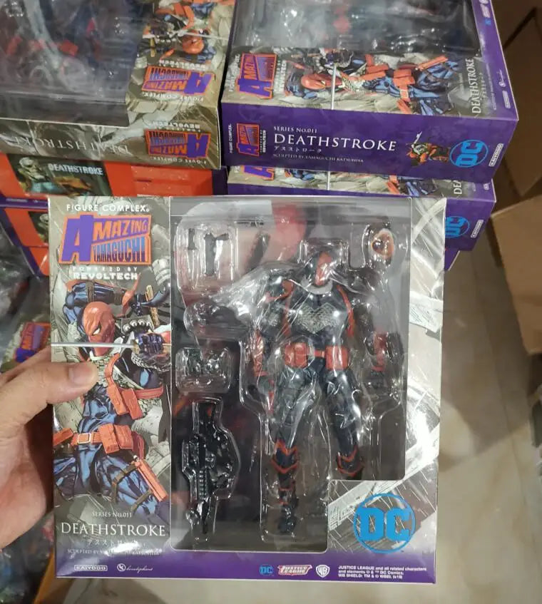 Yamaguchi DeathStroke BJD Joints Moveable Action Figure Model Toys