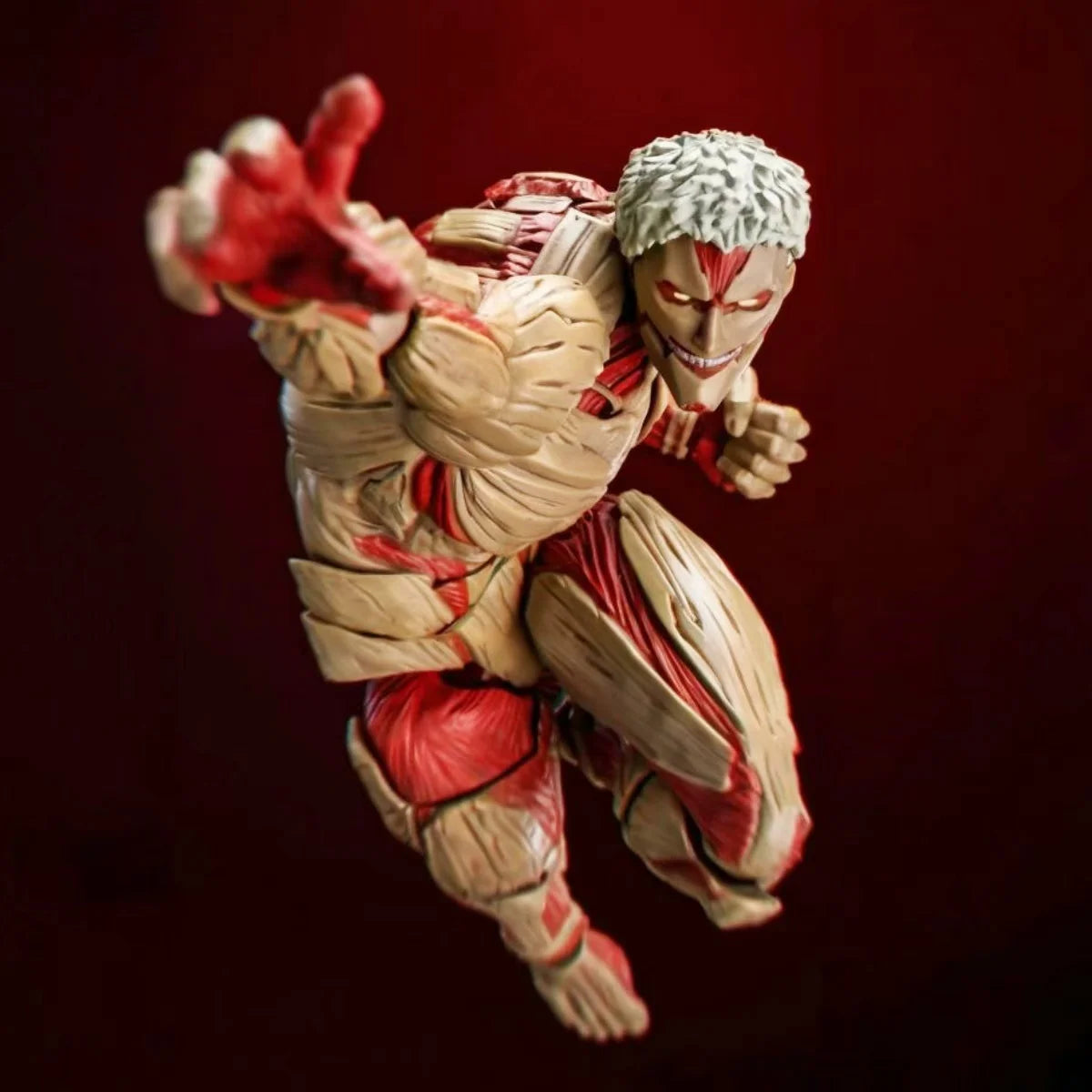Kaiyodo Attack On Titan Amazing Yamaguchi Revoltech Armored Titan Reiner Braun Anime Action Figure Model Toy Collection Gift