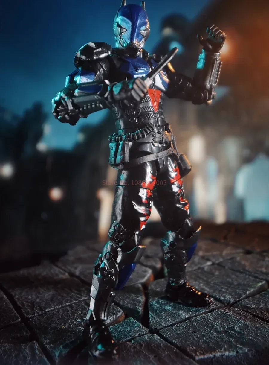 F5 ROUNDD CULTURE Batman: Arkham Knight Deathstroke Red Hood Anime Figure Blind Box Assemble Movable Model Toys Collection Gifts