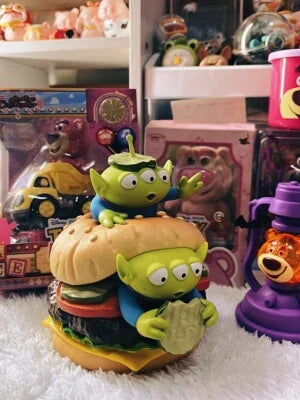 Disneys Cartoon Toy Story Alien Hamburger Statue Creative Three Eyes Alien Action Figure Fashion Brand Pvc Collection Model Gift