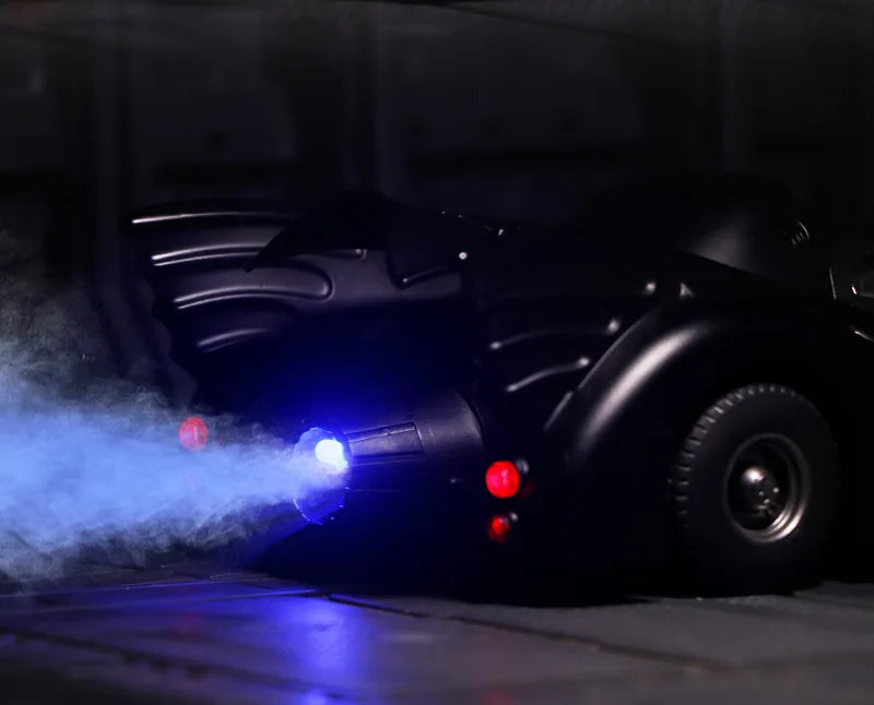 1/24 Classic Movie Car Alloy Batmobile Bat Sports Car Model Diecast Metal Toy Racing Car Model Sound Light Simulation Kids Gifts