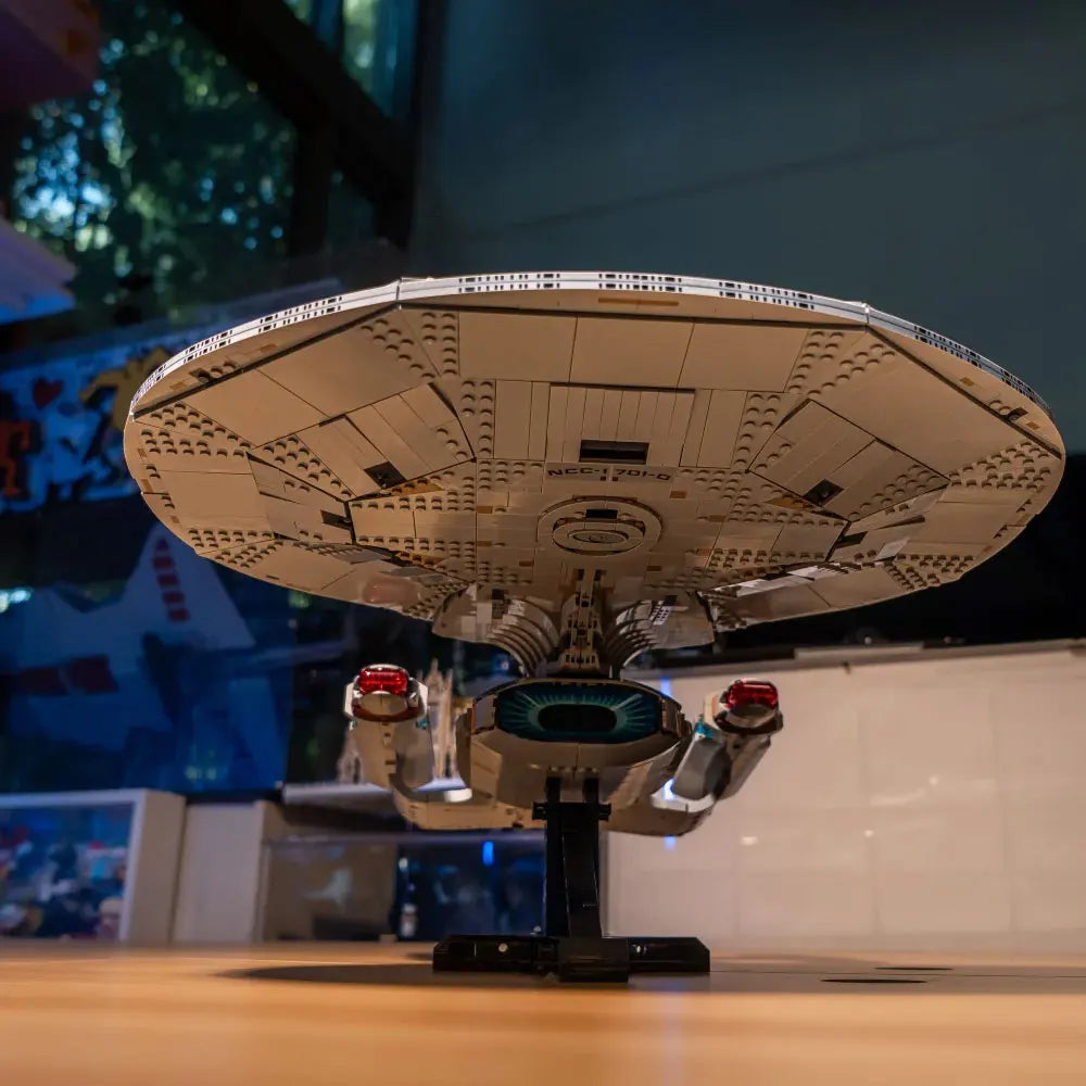 3600PCS Star Trek USS Enterprise NCC-1701-D Spaceship Building Blocks With 9 Figures Assemble Bricks Toy Gift For Adult Fan