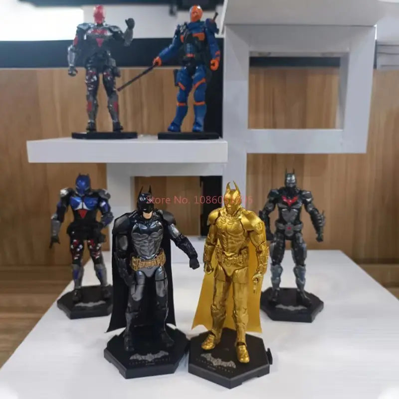 F5 ROUNDD CULTURE Batman: Arkham Knight Deathstroke Red Hood Anime Figure Blind Box Assemble Movable Model Toys Collection Gifts