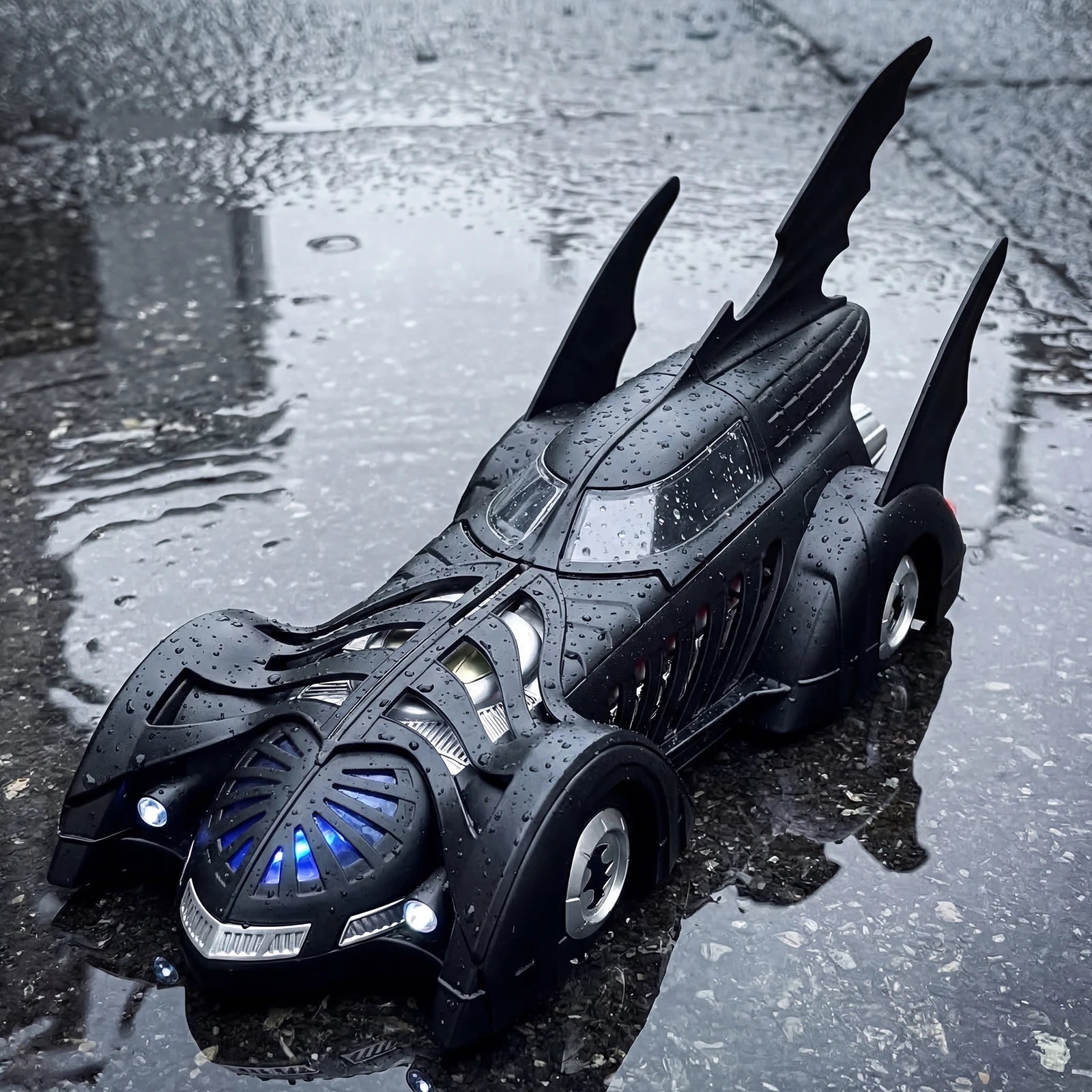 Spray 1:24 Batmobile 1955 1989 Tumbler Alloy Metal Diecast Model Car The Dark Knight Trilogy Sound Light Ornaments Birthday Gift