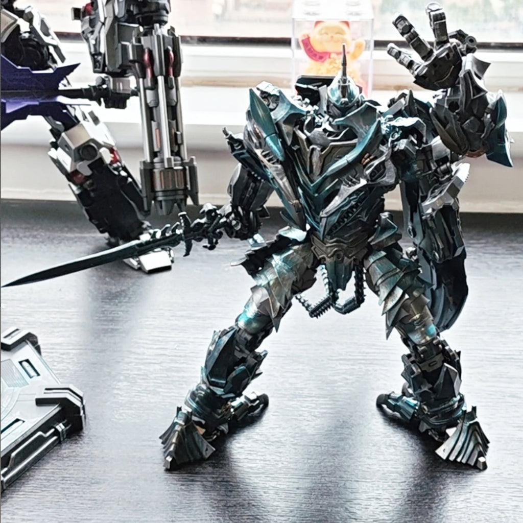 BAIWEI Transformation Robot Strafe TW1104 Deformation Toys TW-1104 Swoop Action Figure Model Super Large Pterosaur With Base