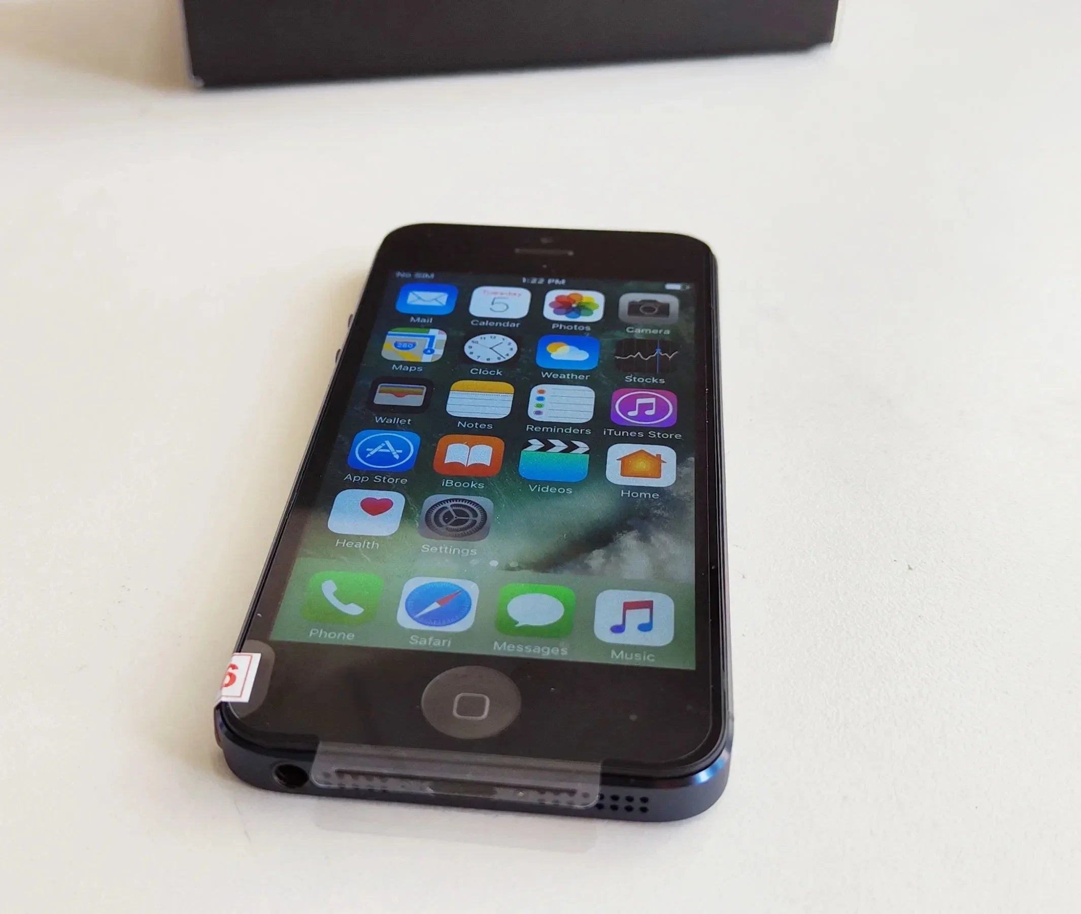 Used Original Apple iPhone 5 Unlocked 4.0inch Screen 1440 mAh Screen used phone